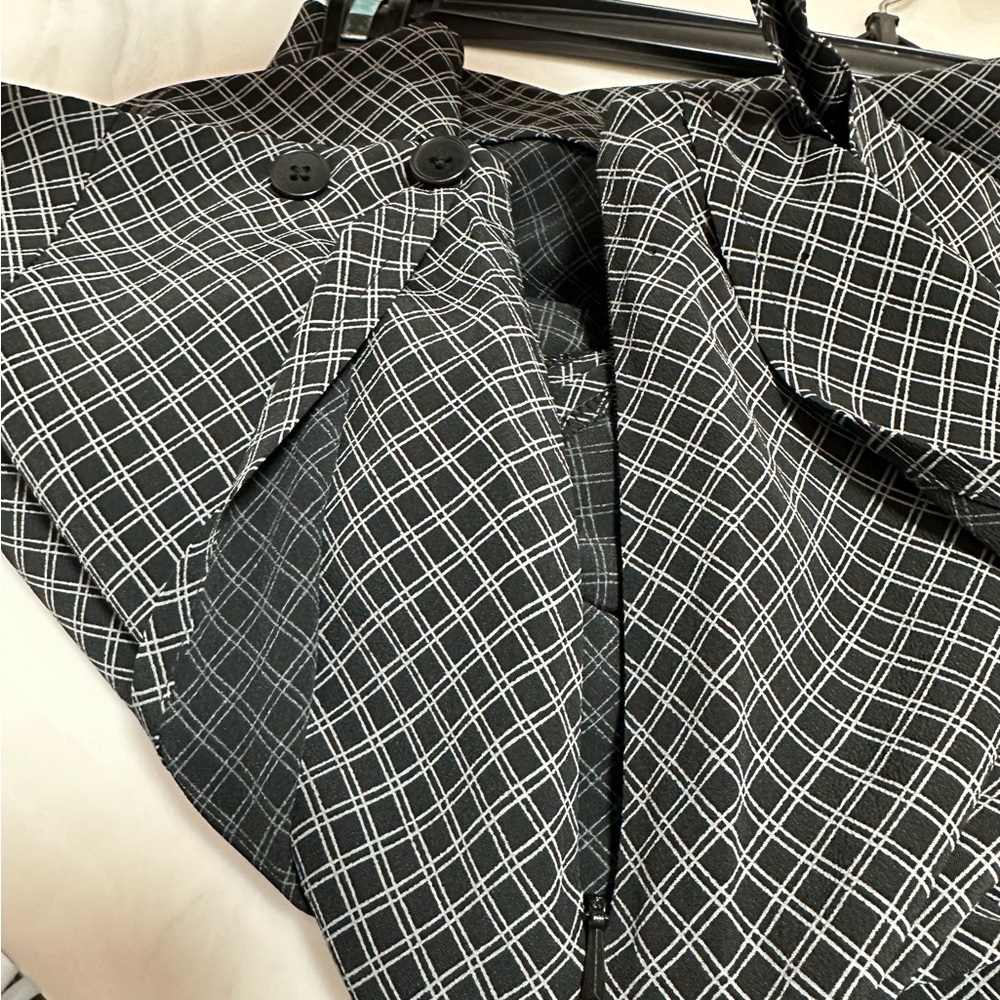 Banana Republic Women’s Skort - Picture 6 of 6